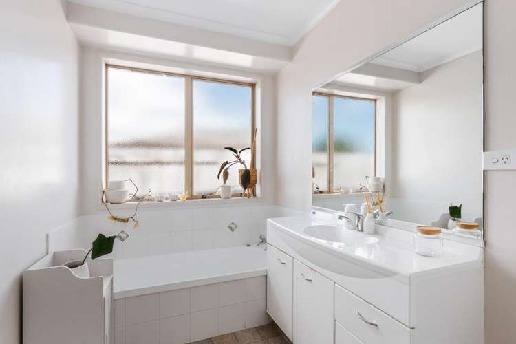 69 The Gardens Drive Papamoa_12