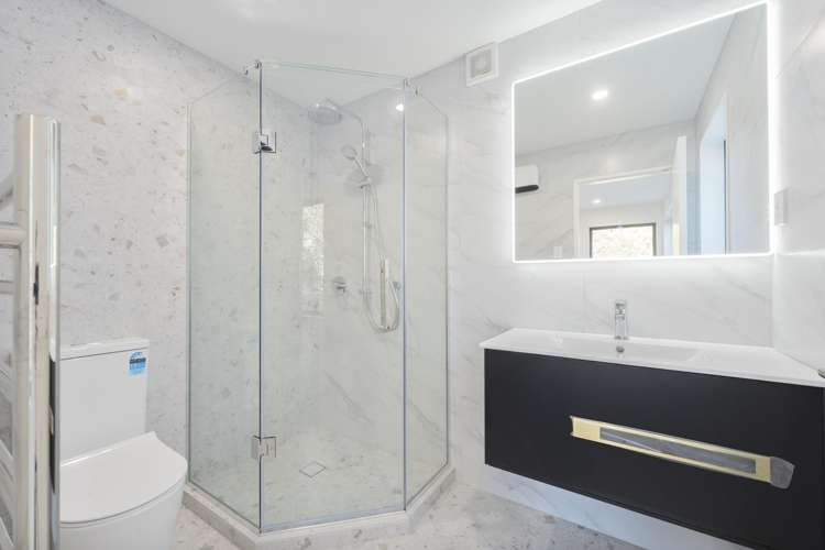 608a Beach Road Rothesay Bay_18