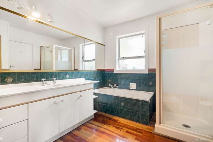 15 Sutton Crescent Papatoetoe_9