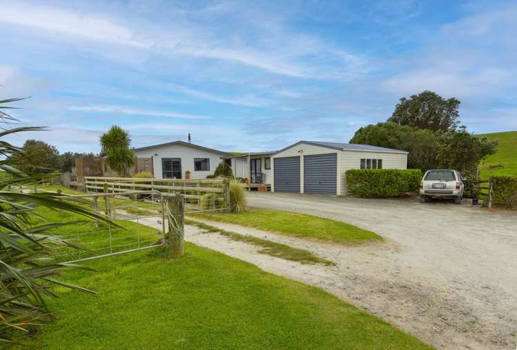 253 Rehutai Road Baylys Beach_16