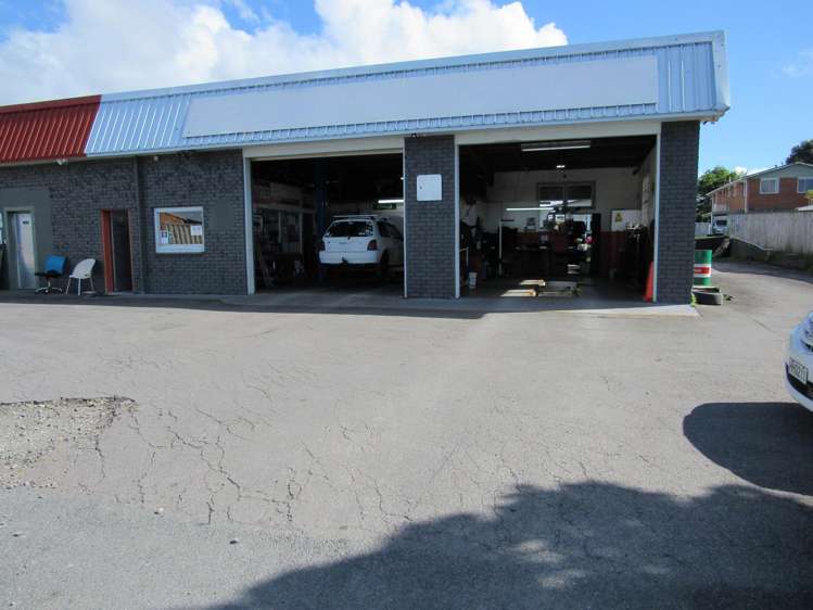 136 South Road Spotswood_11