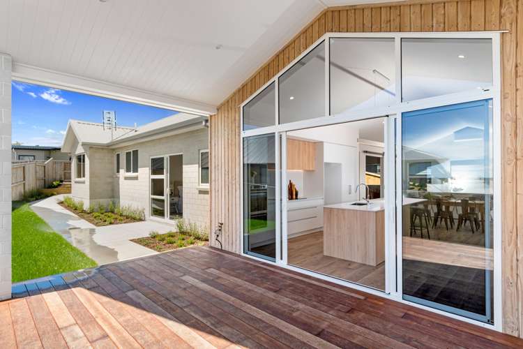 18 Pinkerton Place Ohauiti_1