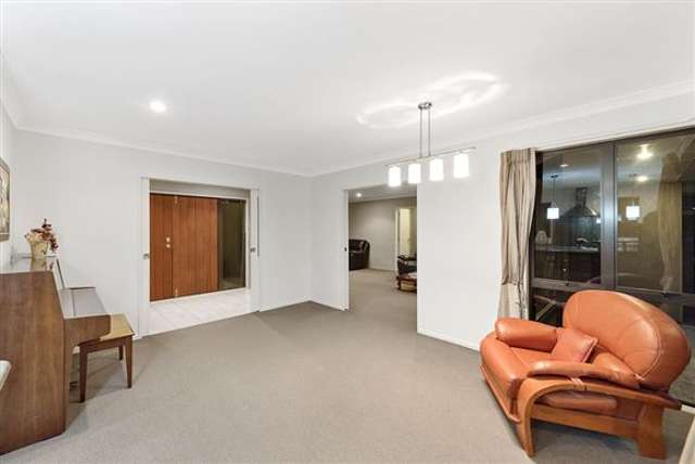 8 Somerton Drive Huntington_2