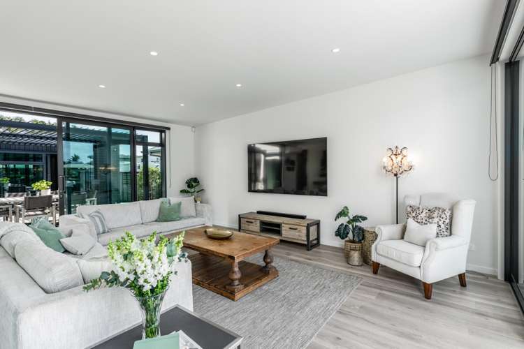 148 Motu Hei Pauanui_15