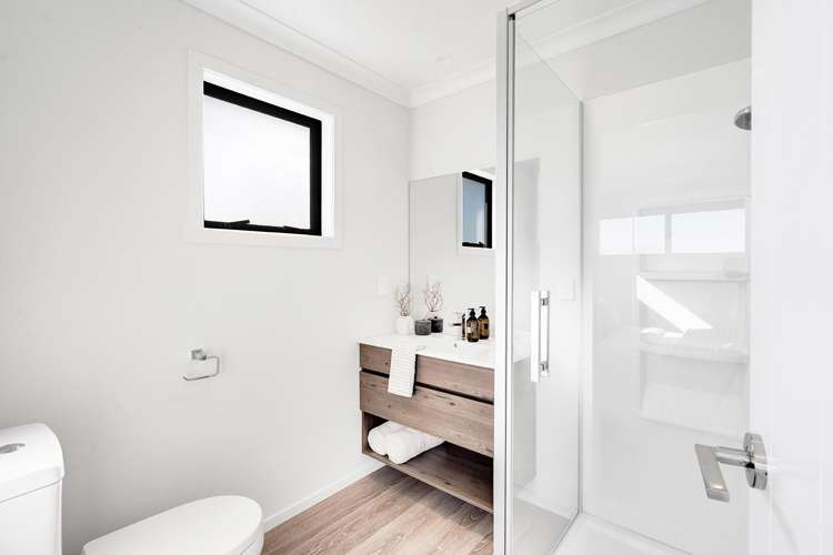 2/8 Jennian Avenue Rototuna_16