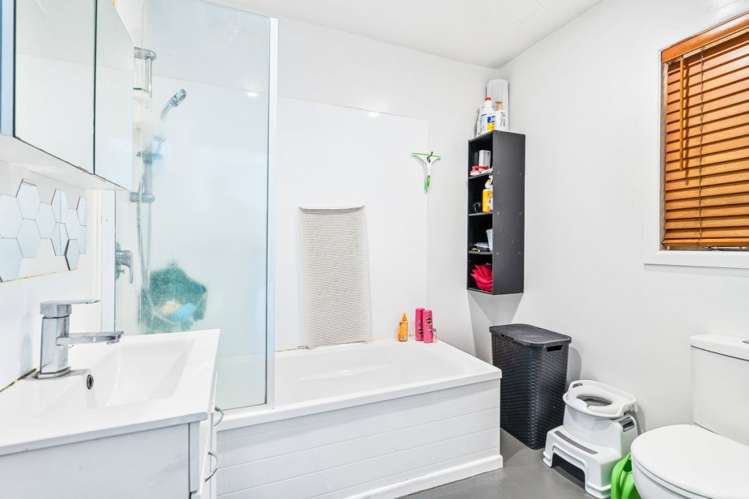 333 Main South Road Hornby_9