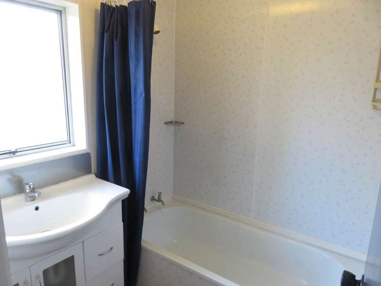 39b Sikkim Crescent Clover Park_5