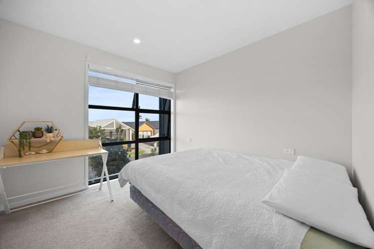 29 Treloar Crescent Hobsonville_17