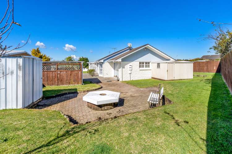 5 Rene Place Sunnyhills_2