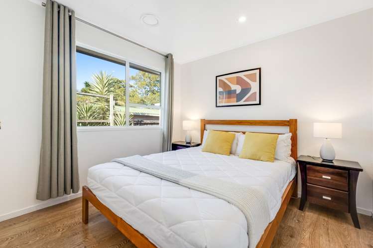 12 Sandrine Avenue Clover Park_6