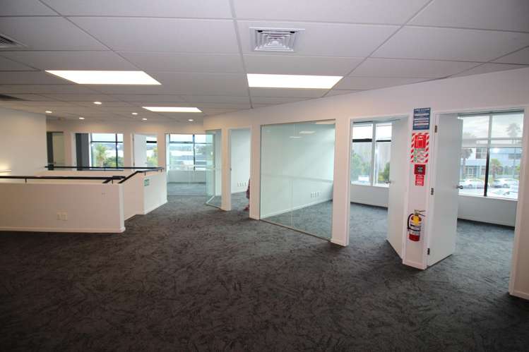 2/6 Piermark Drive Albany_17