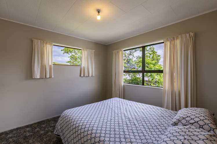 14 Puketauhinu Place Porangahau_9