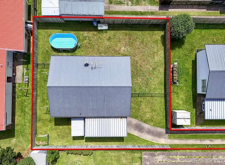 13 Gillett Lane Enderley_7