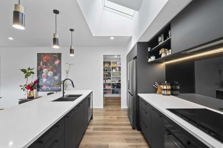 6 Timara Crescent Burwood_6