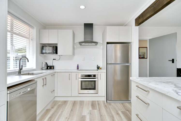 7 Barclay Place Burwood_3