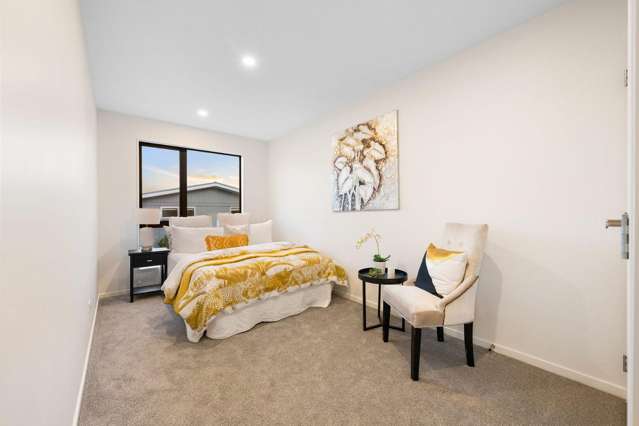 2/30A Tirimoana Road 1802_3