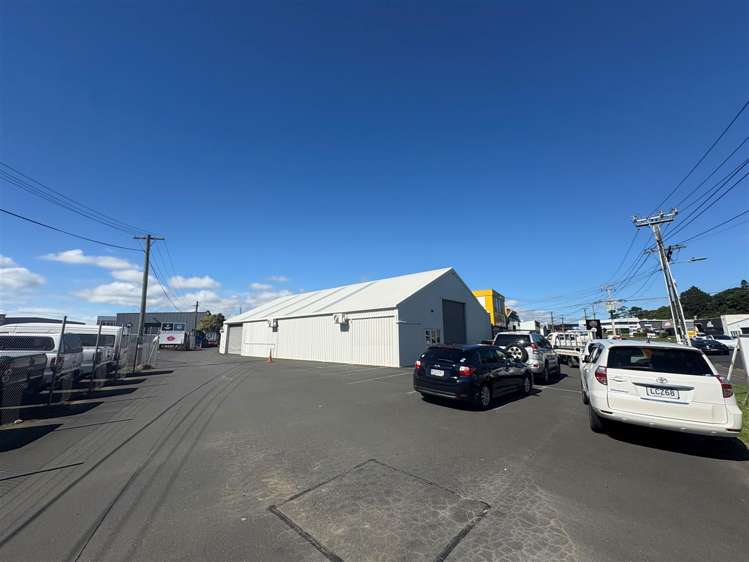 71 Morrin Road Saint Johns_9