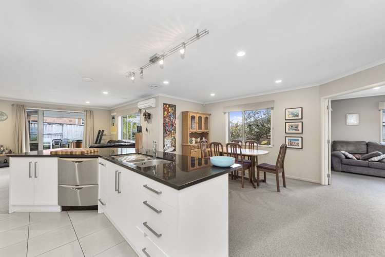 17 Hawkridge Rise Huntington_3