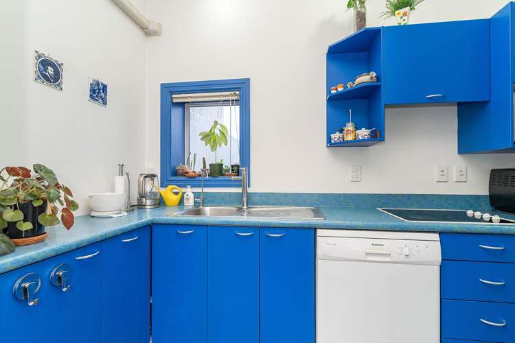 2/31 Dowling Street Dunedin Central_6
