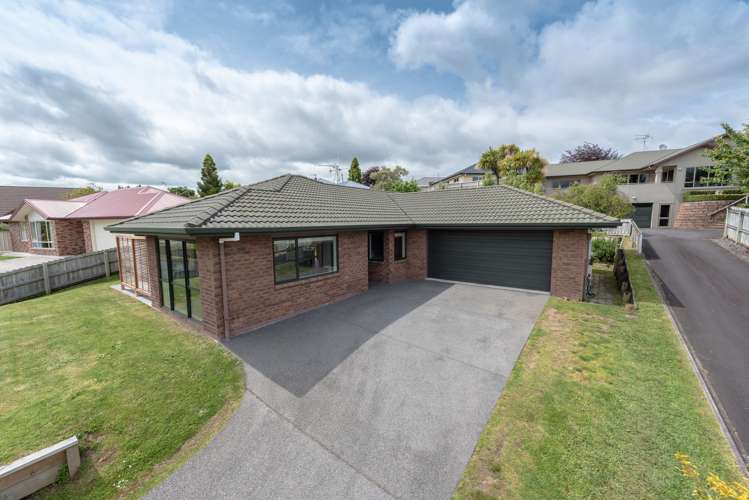 24 Waipuna Place Rototuna_0