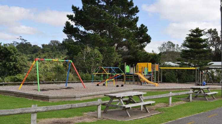 Address withheld Urenui_14