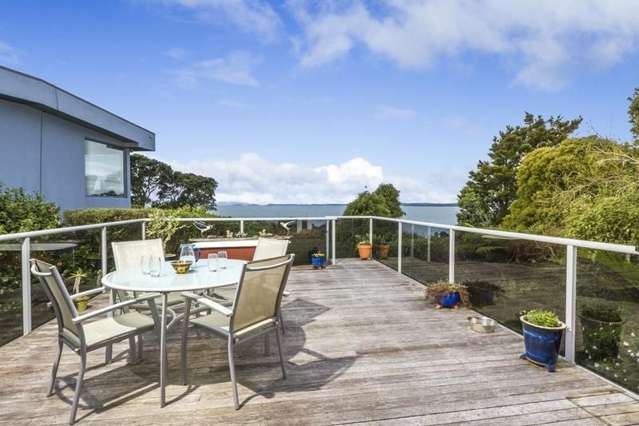 179 Beach Road Castor Bay_4