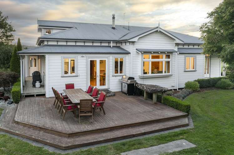 355 Main Rd Spring Grove Wakefield_4