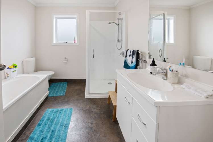 75 Lothian Crescent Strathern_9