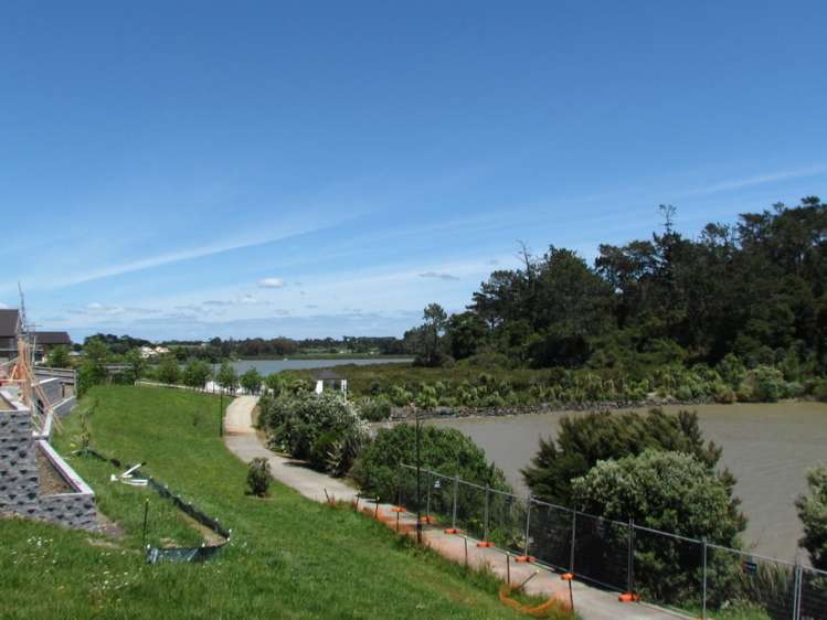 12 Lees Cove Karaka_3