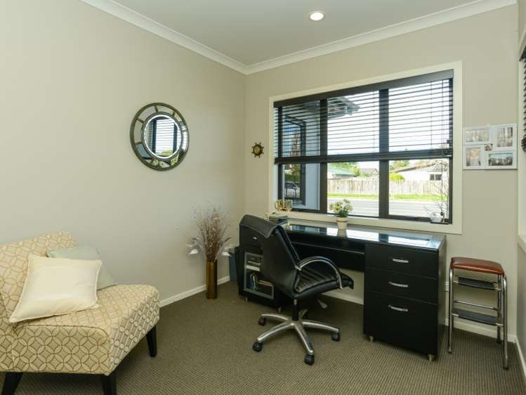 212 Nottingley Road Frimley_13