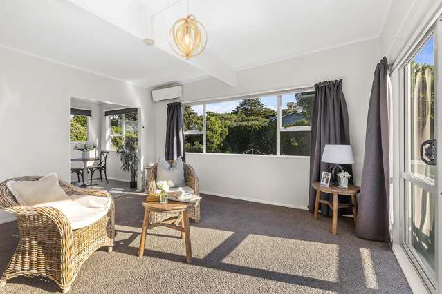 4A/7 Terrace Road Titahi Bay_3