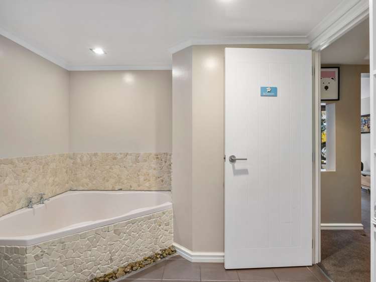 18a Brook Street Renwick_12