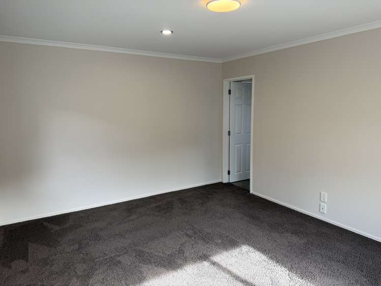 10 Caldera Crescent Pyes Pa_16