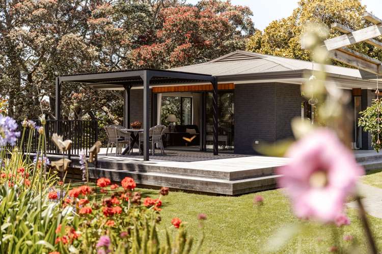 37 Pohutukawa Drive Athenree_18