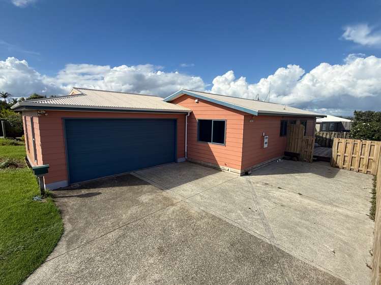 26 Manukau Road Raglan_24