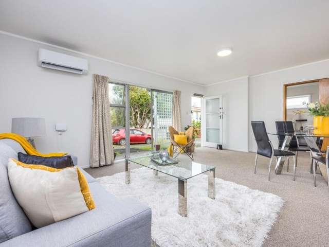 Beautifully Renovated Home in a Prime Onehunga Location