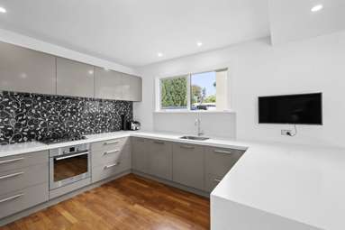 205 Clyde Road_4