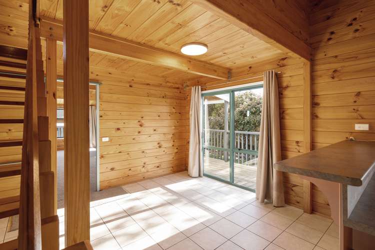 402 Suffolk Road Stoke_6