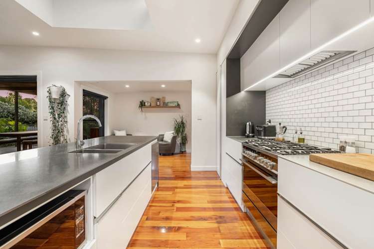 45 Langton Road Stanmore Bay_21