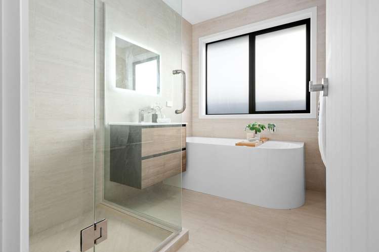 39 Overton Street Rototuna North_14