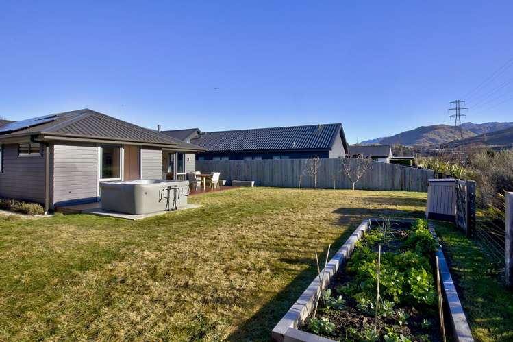 27 Walton Way Lower Shotover_11