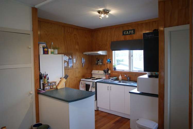 208 Captain Springs Road Onehunga_4