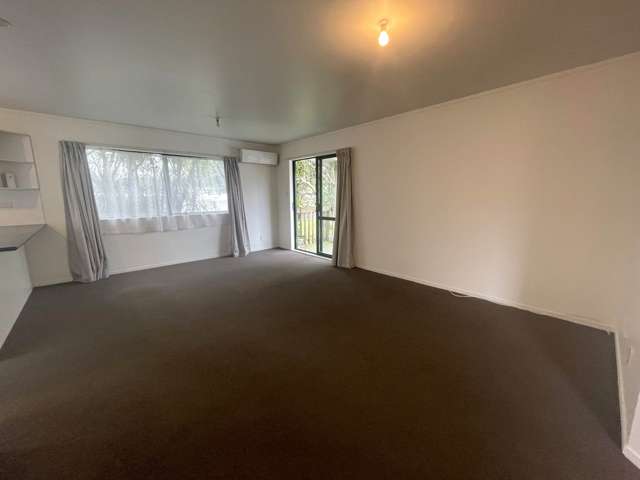 22A Newland Grove Henderson_3