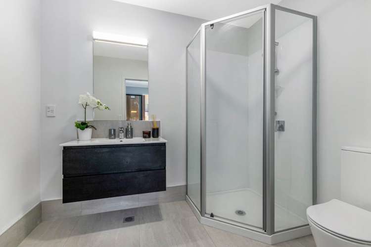 13/11 Carlos Drive Flat Bush_6