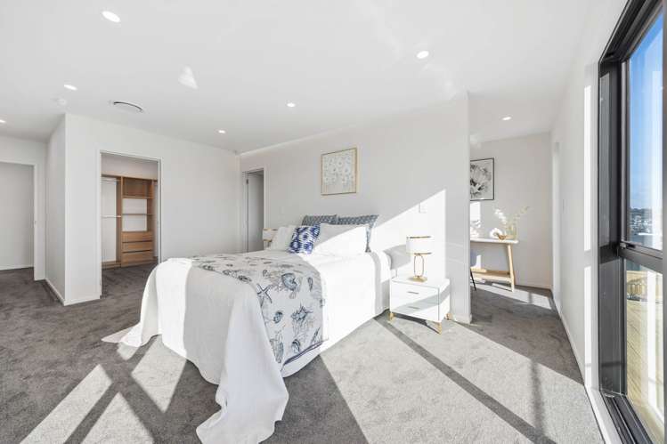 11 Mill Hill Close Flat Bush_26