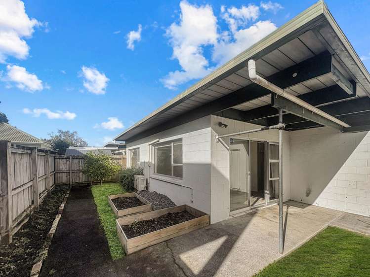 2/32 Canal Road Avondale_10