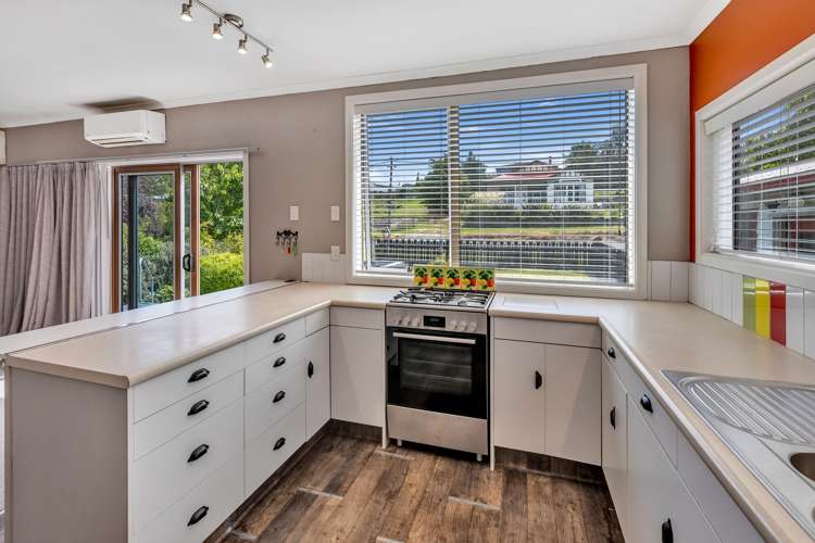 10 Farm Street Lumsden_15