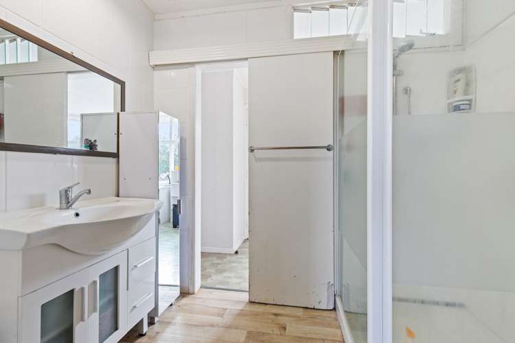 2 Henton Street Te Aroha_13