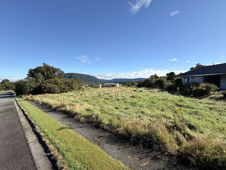 25 Highlander Drive_5