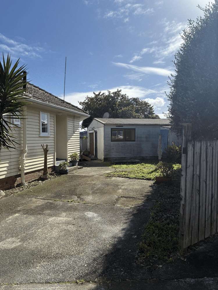 58A Sutton Crescent Papakura_13
